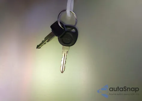 2006 Chevrolet Silverado 1500 Work Truck z USA, uszkodzony, nr VIN 1GCEC19V66E226671